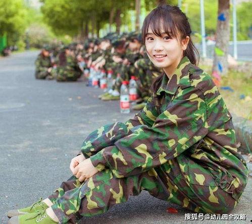 娱乐吃瓜酱军训,娱乐吃瓜酱的军旅成长记  第3张